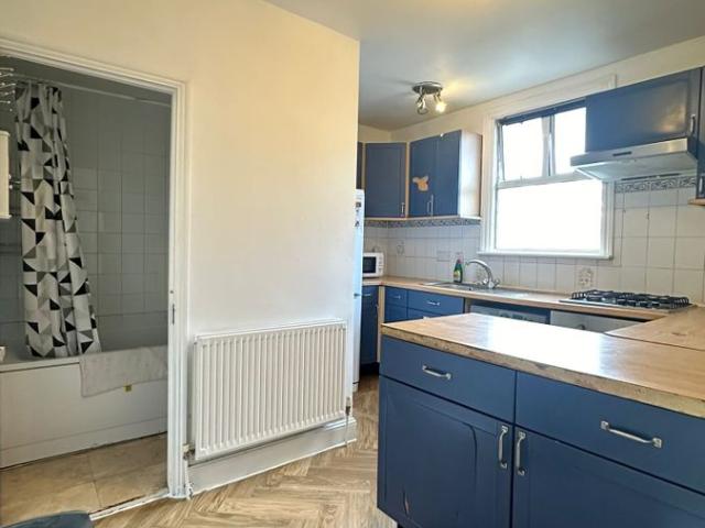 Apartment for rent in Mile End, Greater London
