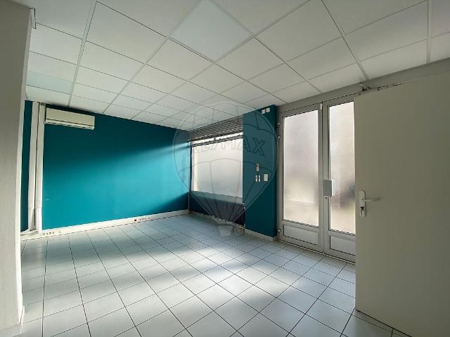 Bureau vente à Villefranche-sur-Saône, Rhône