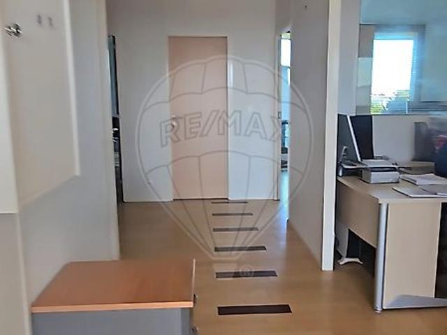 Bureau vente à La Rochelle