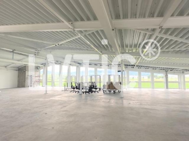 Büro mieten in Chavornay, Waadt