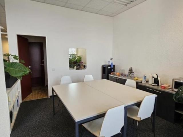 Büro mieten in Renens, Waadt