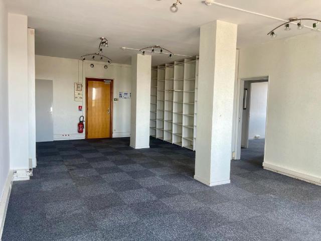 Bureau vente à Toulouse