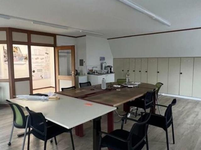 Büro mieten in Ecublens (FR), Waadt