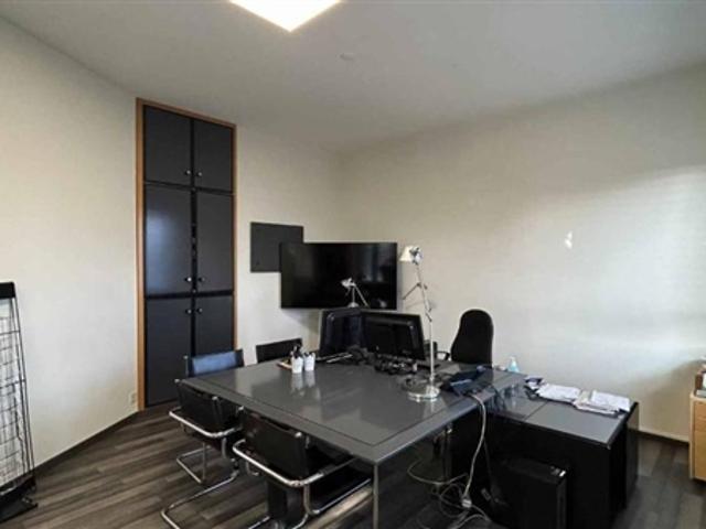 Büro mieten in Crissier, Waadt