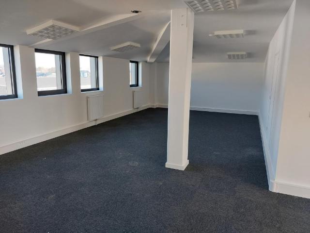 Bureau vente à Caen, Epron