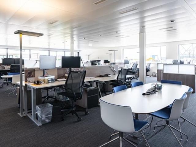 Büro mieten in Eysins, Waadt