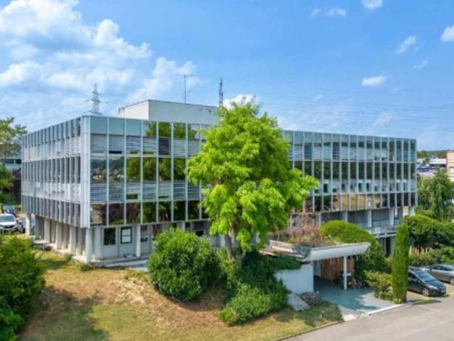 Büro mieten in Villars-Sainte-Croix, Waadt