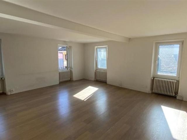 Büro mieten in Nyon, Waadt