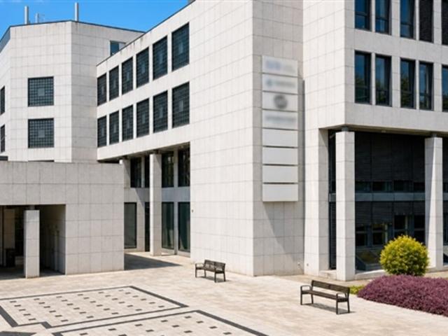 Büro mieten in Renens, Waadt
