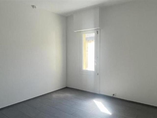 Büro mieten in Bogis-Bossey, Waadt