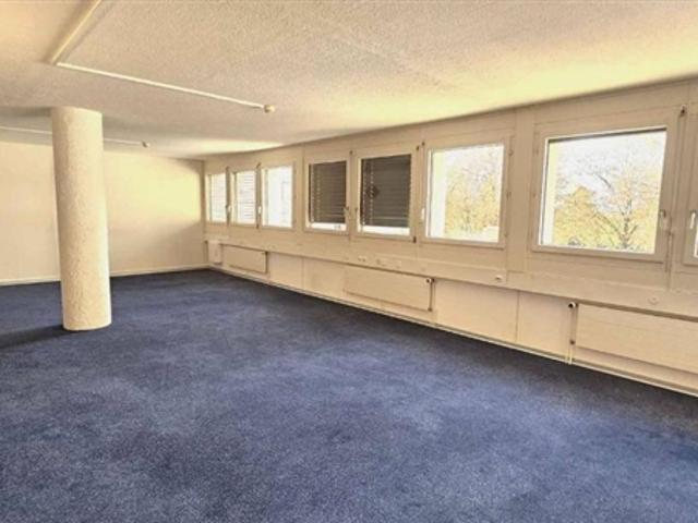 Büro mieten in Renens, Waadt