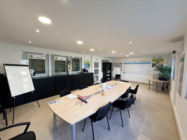 Bureau location à Arrondissement de Draguignan, Roquebrune-sur-argens