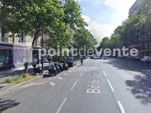 Bureau vente à Paris, Quartier de la Plaine-de-Monceau Bureau vente à Paris, Quartier de la Plaine-de-Monceau
