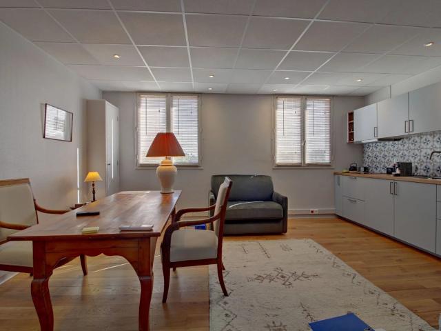 Bureau vente à Mantes-la-Jolie, Les Mureaux