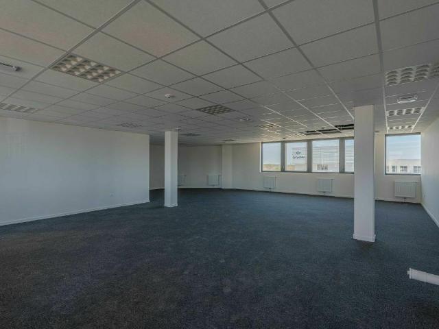 Bureau vente à Caen, Epron