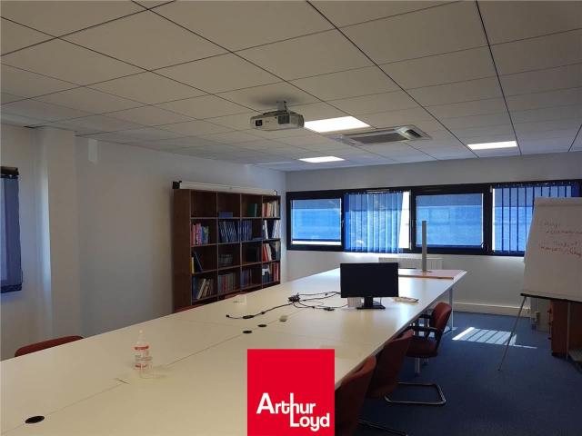 Bureau vente à Villefranche-sur-Saône, Rhône