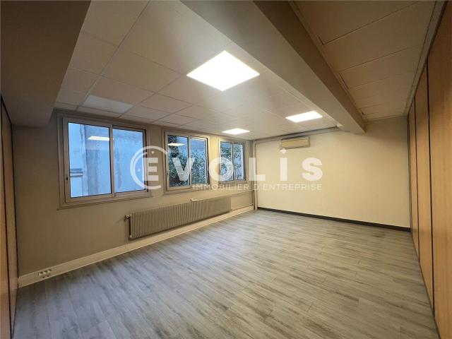 Bureau vente à Paris, Île-de-France