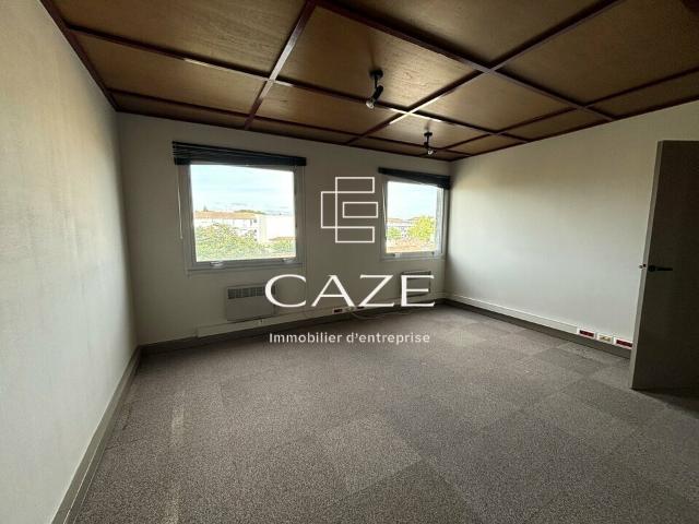 Bureau vente à Bordeaux, Saint-médard-en-jalles