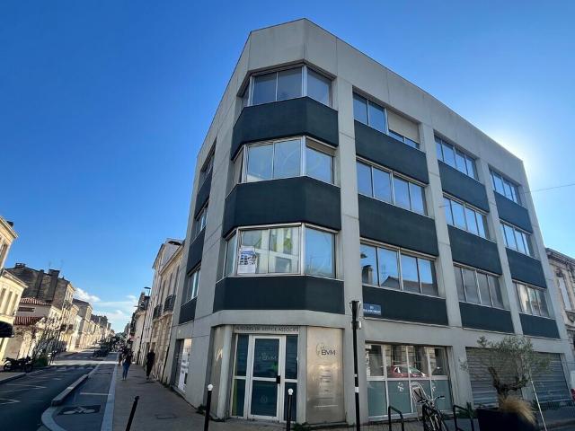 Bureau vente à Bordeaux