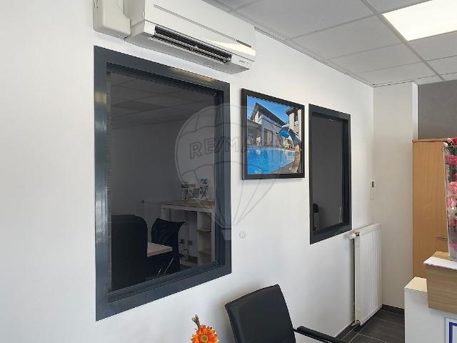 Bureau vente à Albertville