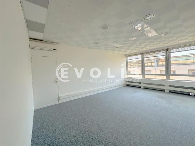 Bureau vente à Bordeaux