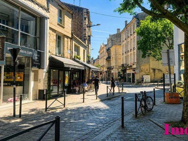 Bureau vente à Bordeaux