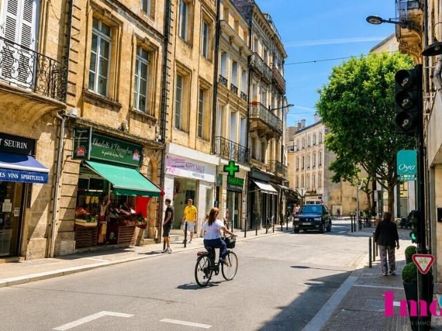 Bureau vente à Bordeaux