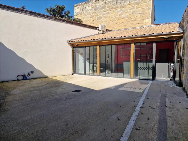 Bureau vente à Bordeaux, Port de la Lune, Bordeaux