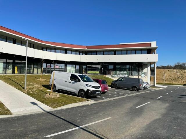 Bureau vente à Fargues-saint-hilaire, Les Bons Enfants