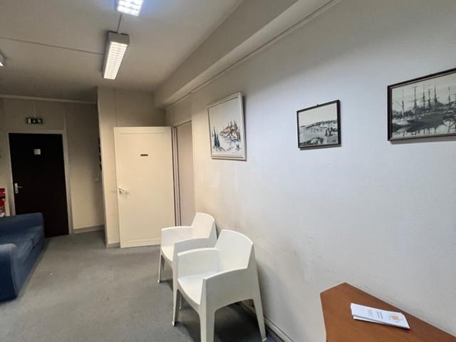 Bureau vente à Orléans