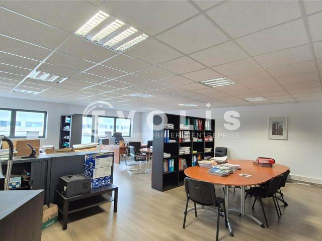 Bureau vente à Serris, Seine-et-Marne
