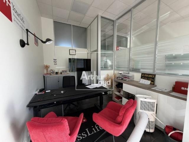 Bureau vente à Vert-Saint-Denis, Seine-et-Marne
