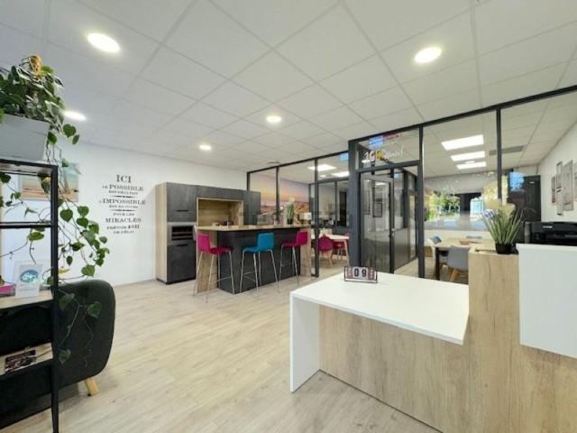 Bureau location à Aizenay, Vendée