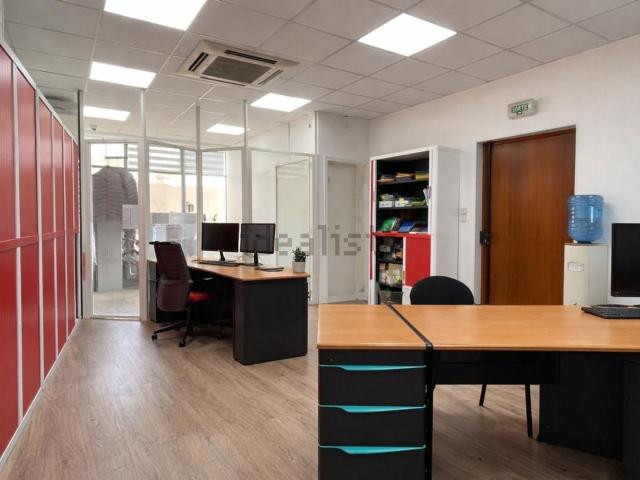 Bureau location à Doutre-Saint-Jacques-Nazareth, Angers