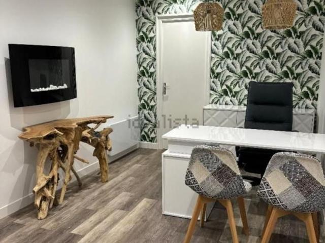 Bureau vente à Le Castel, Audierne