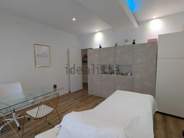 Bureau vente à Paris 16e Arrondissement, Paris