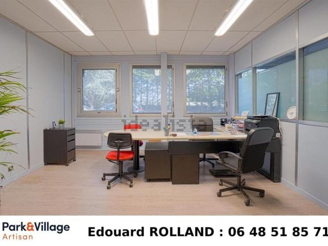Bureau location à La Maison Neuve, Ballancourt-sur-Essonne