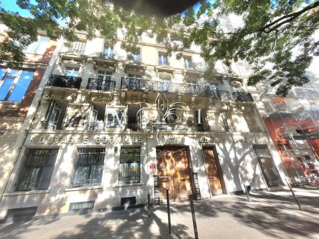 Bureau vente à Paris 19e Arrondissement, Paris