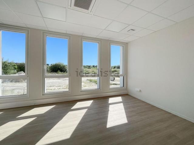 Bureau location à Bezannes, Marne