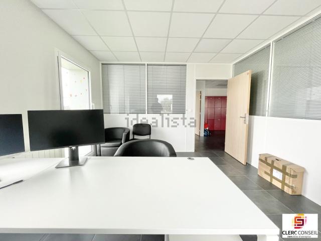 Bureau vente à Boos, Seine-Maritime