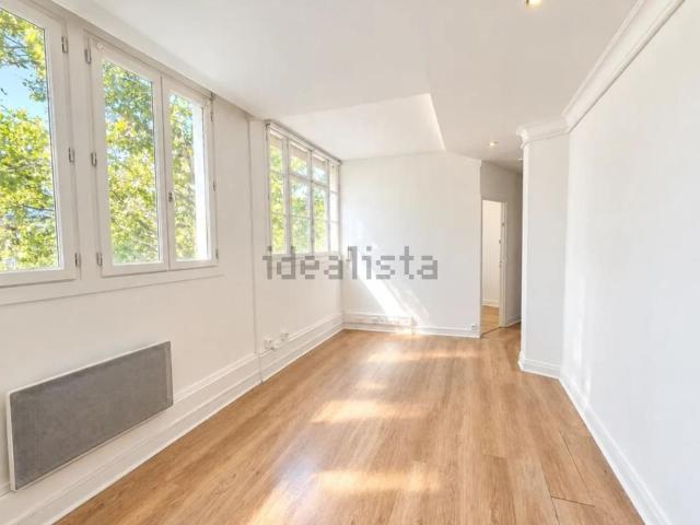 Bureau vente à Jardin de la Mairie, Boulogne-Billancourt