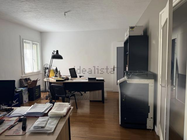 Bureau location à Bourg-en-Bresse, Ain