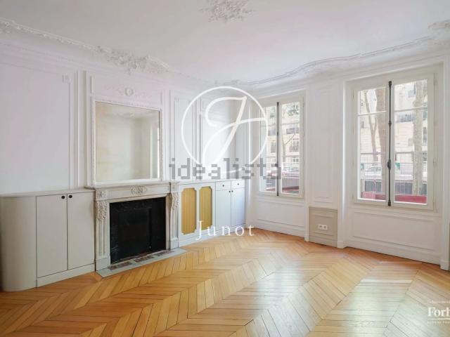 Bureau vente à Paris 15e Arrondissement, Paris
