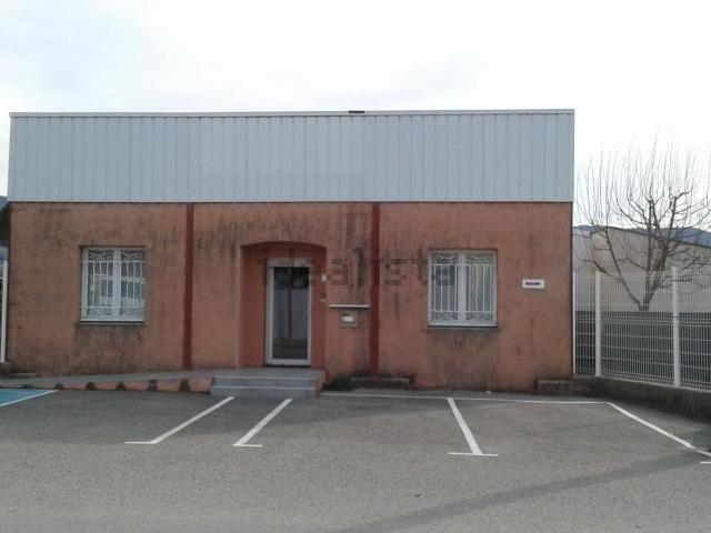 Bureau location à Les Lauzières, Château-Arnoux-Saint-Auban