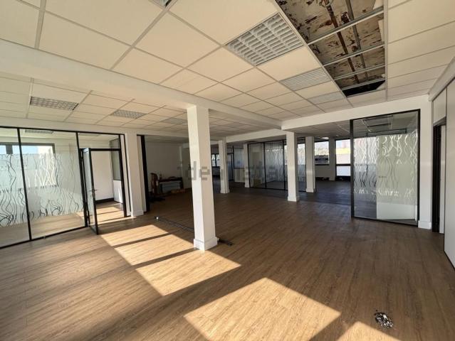 Bureau location à Petite Garenne, Colombes