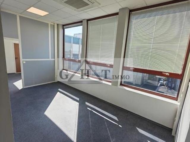 Bureau location à Le Plessis-Belleville, Oise