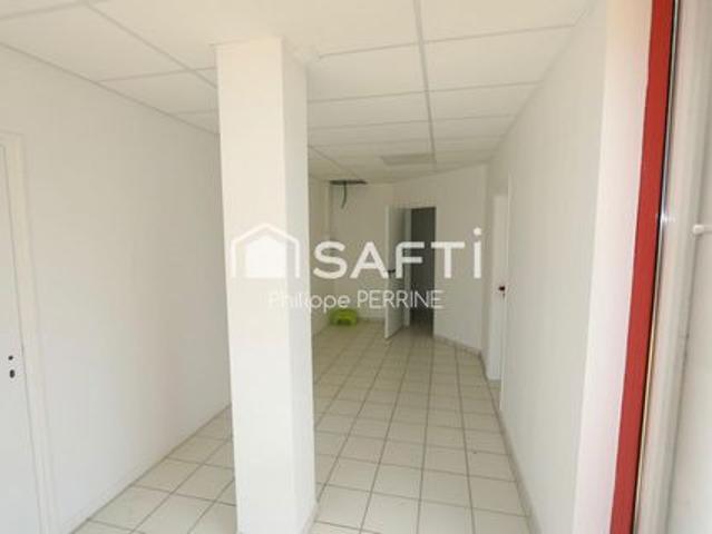 Local Commercial location à Caen, Douvres-la-délivrande
