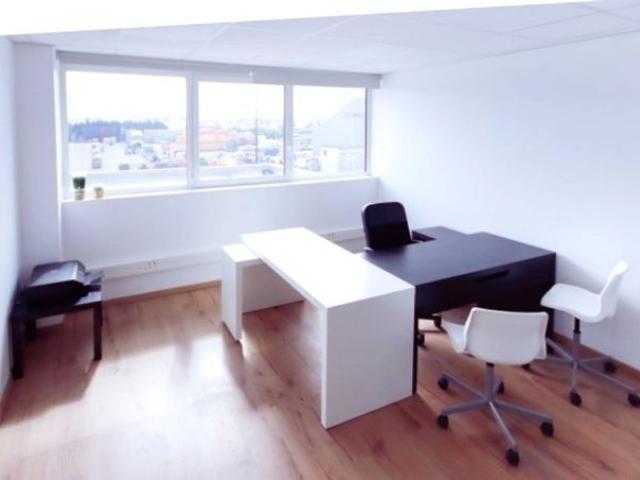 Bureau vente à Caen, Carpiquet