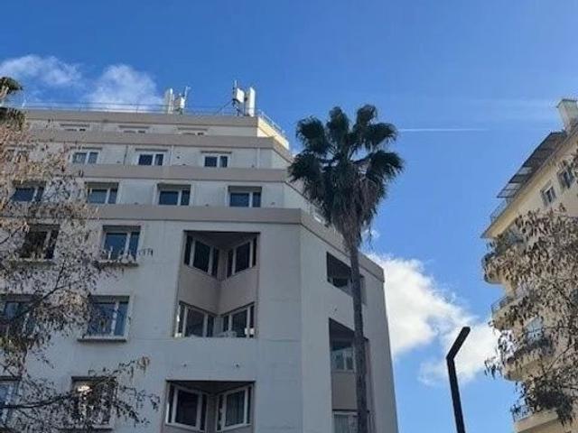 Bureau vente à Nice