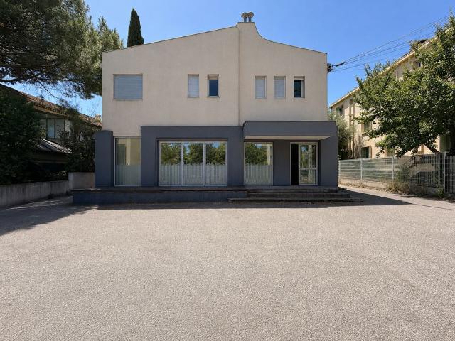 Bureau vente à Aix-en-Provence, Aix-en-provence